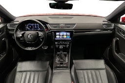 punainen Skoda Superb 2022 kuva 9.
