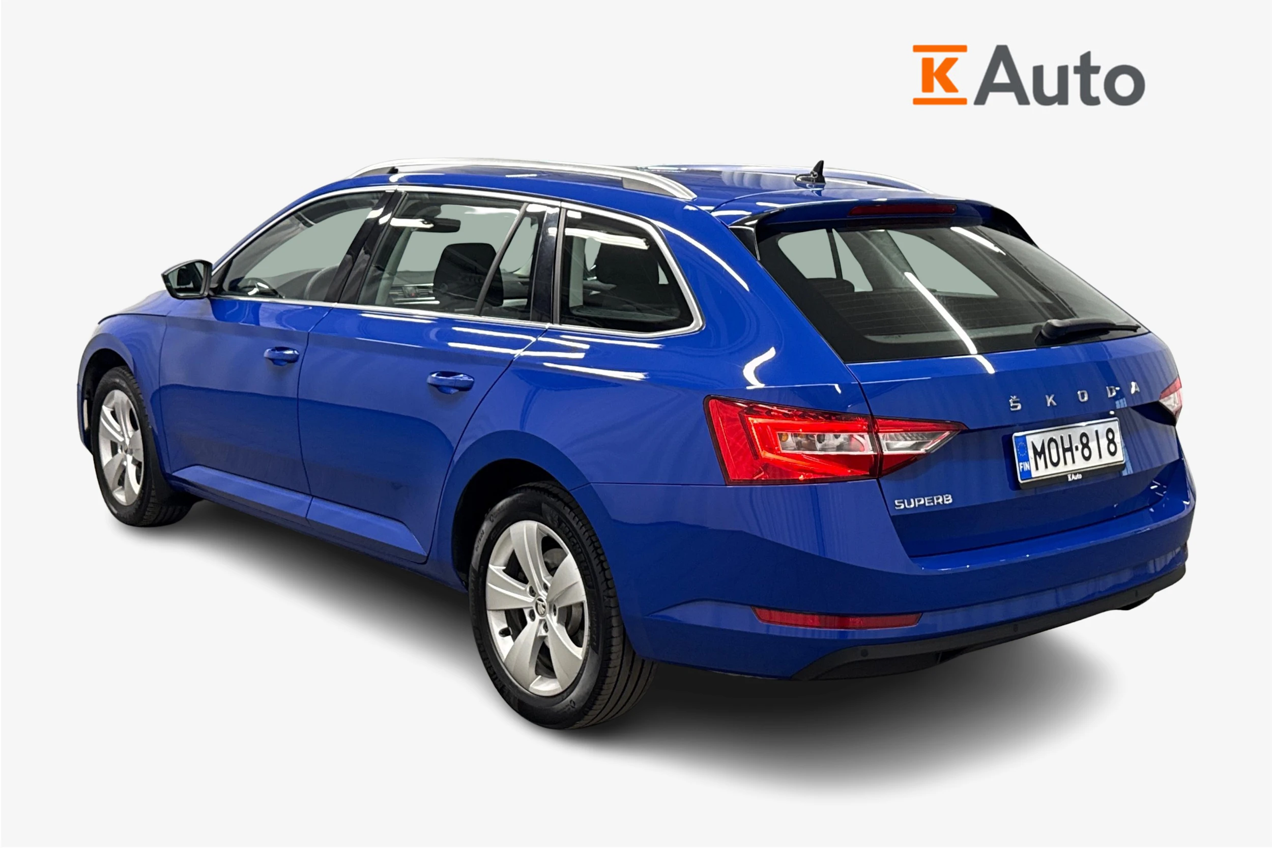 sininen Skoda Superb 2022 kuva 2.