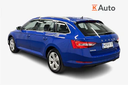 sininen Skoda Superb 2022 kuva 2.