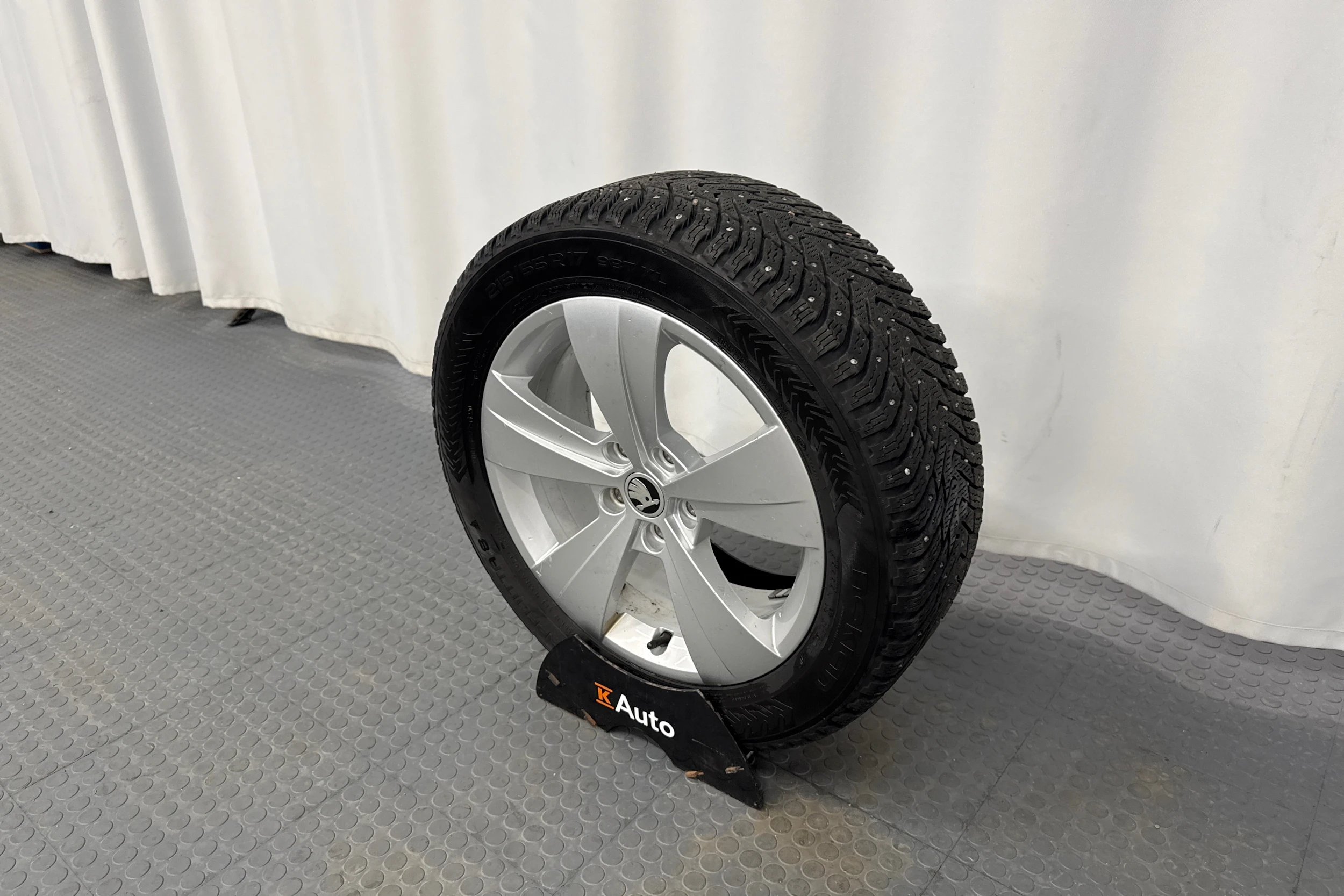 sininen Skoda Superb 2022 kuva 10.