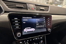 sininen Skoda Superb 2022 kuva 21.