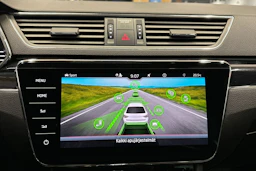 musta Skoda Superb 2022 kuva 23.