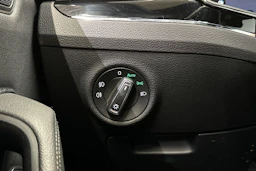 musta Skoda Superb 2022 kuva 31.