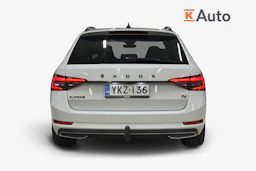 valkoinen Skoda Superb 2022 kuva 3.