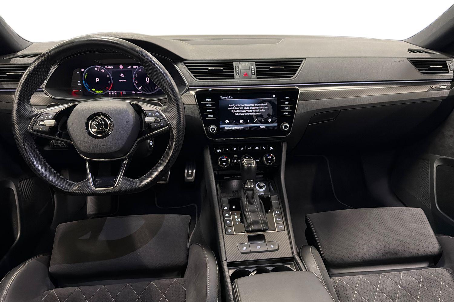 Skoda Superb 2022, kuva 7/28
