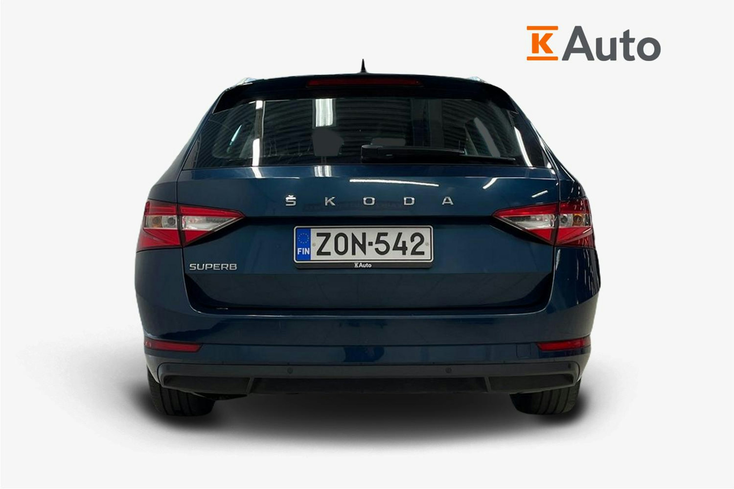 sininen Skoda Superb 2022 kuva 3.