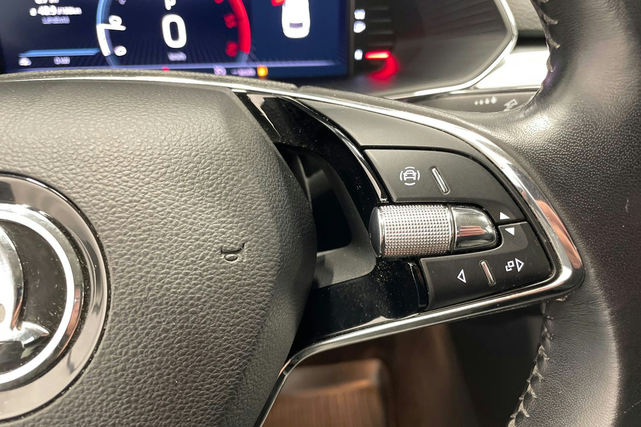 sininen Skoda Superb 2022 kuva 12.