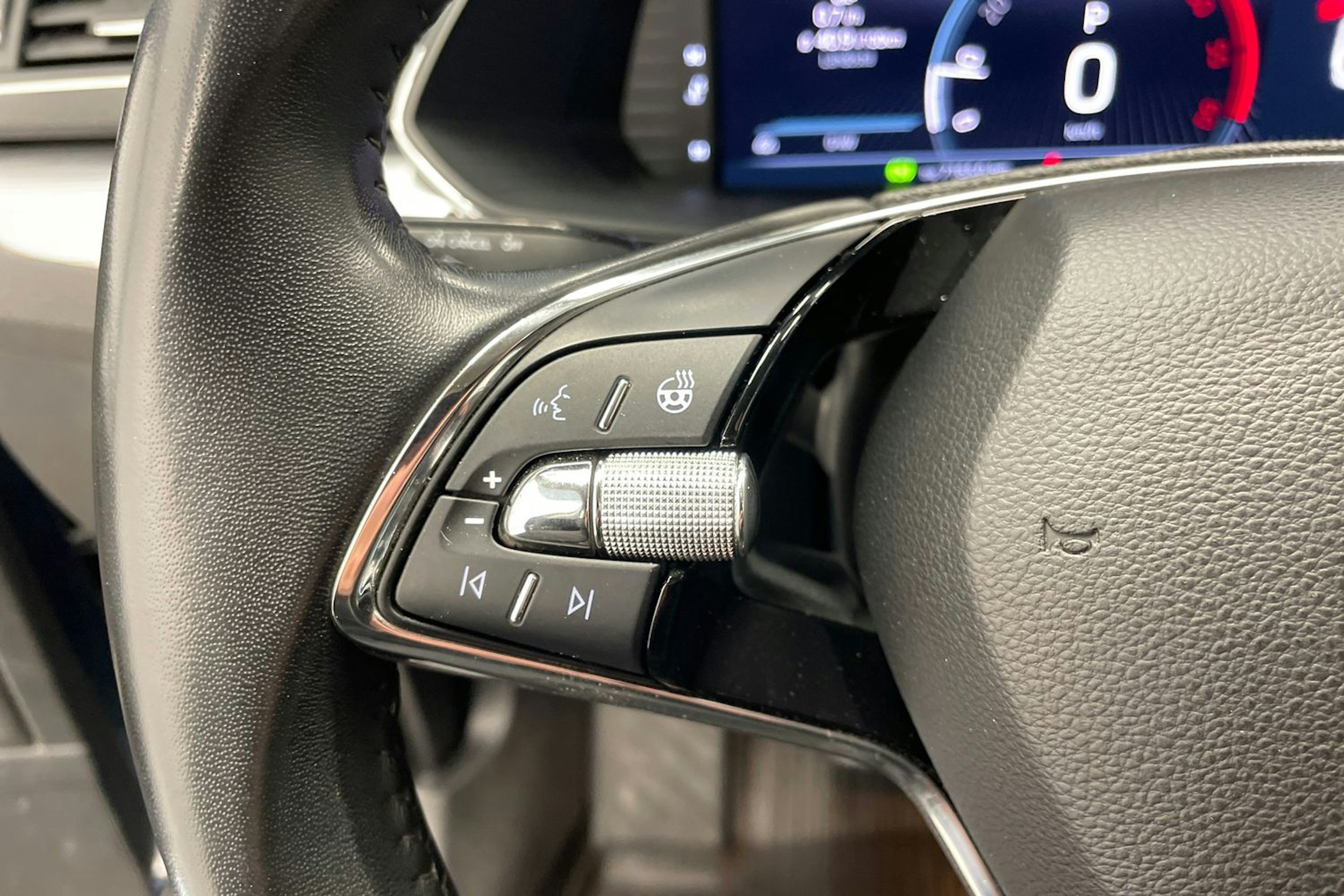 sininen Skoda Superb 2022 kuva 13.