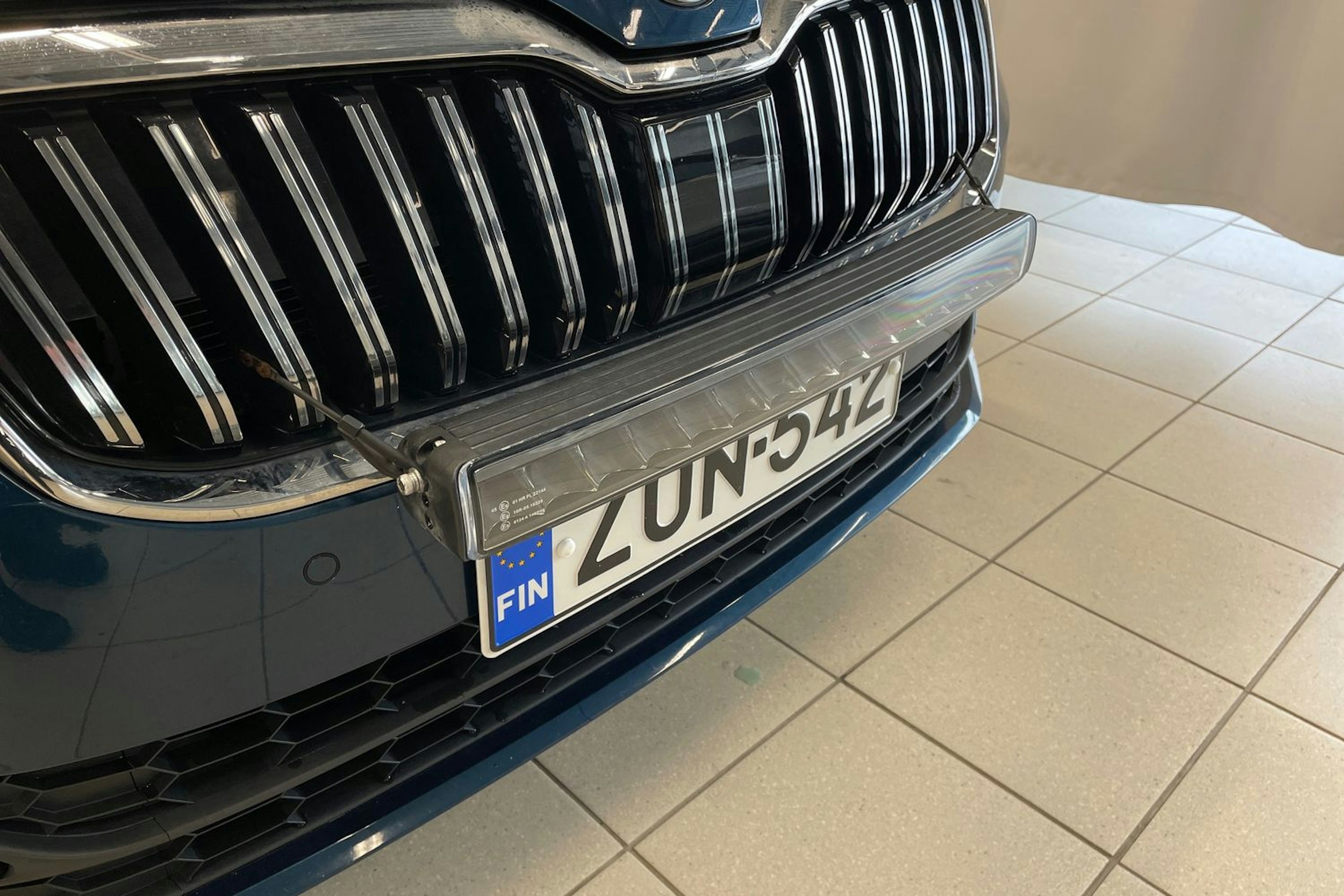 sininen Skoda Superb 2022 kuva 26.
