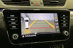 musta Skoda Superb 2023 kuva 31.