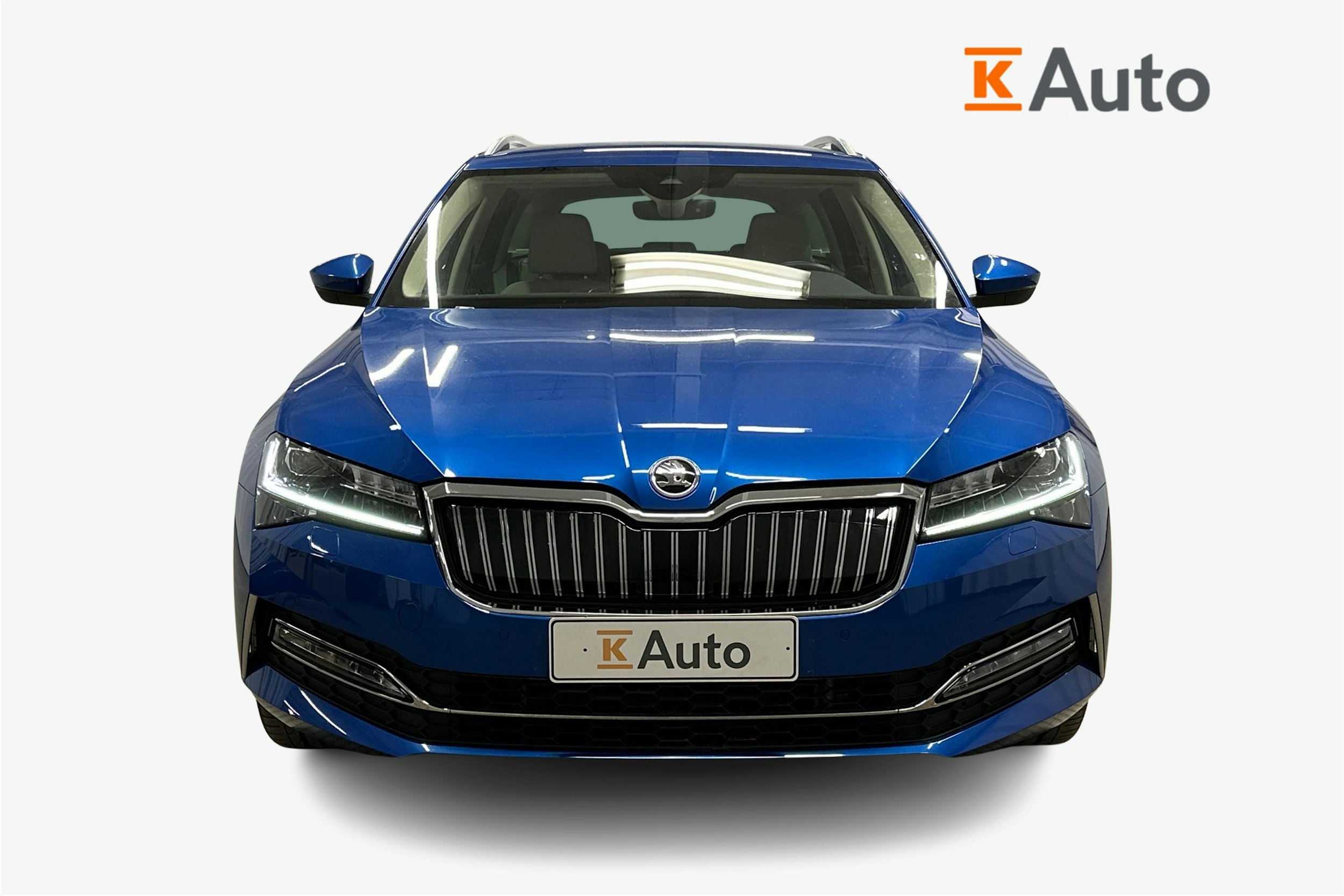 sininen Skoda Superb 2023 kuva 5.