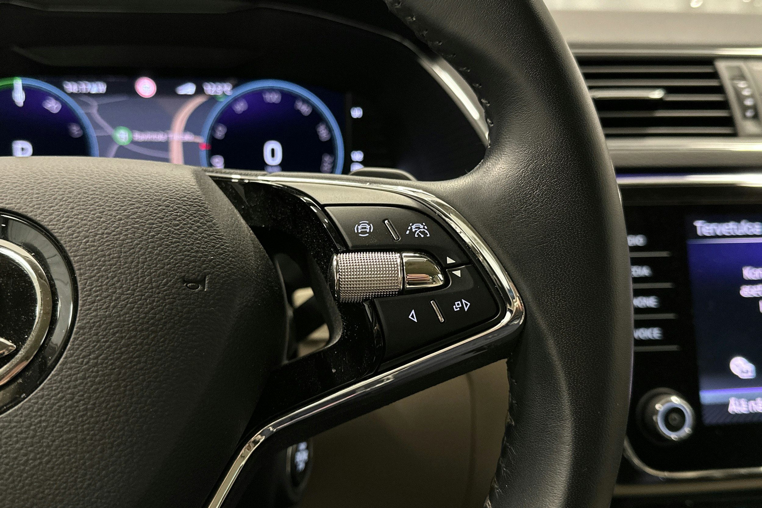 sininen Skoda Superb 2023 kuva 15.