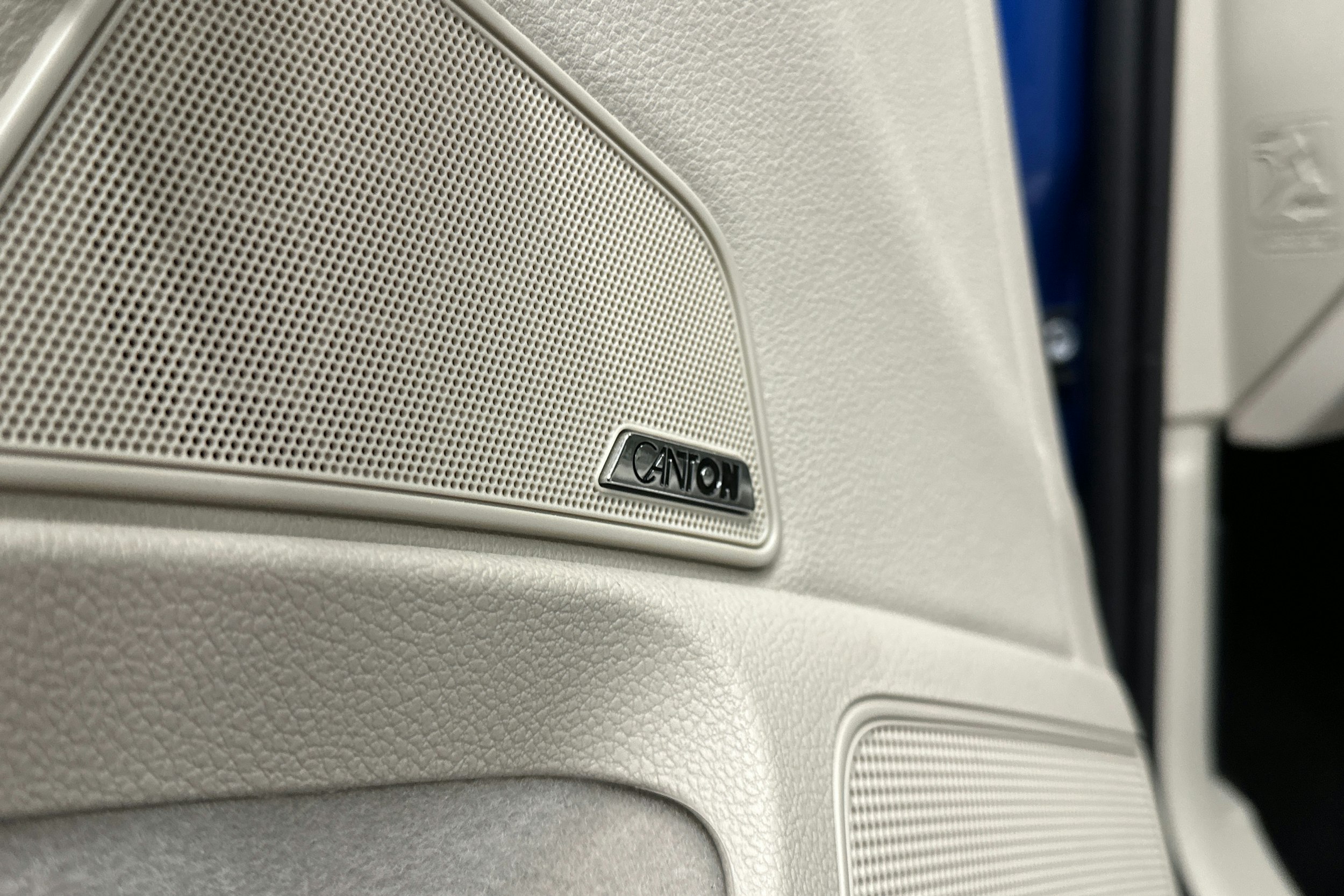 sininen Skoda Superb 2023 kuva 27.