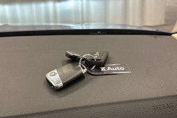 sininen Skoda Superb 2023 kuva 32.