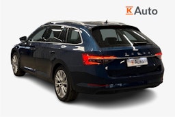 sininen Skoda Superb 2023 kuva 2.
