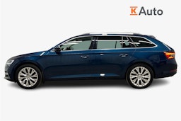 sininen Skoda Superb 2023 kuva 6.