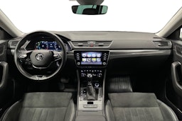 sininen Skoda Superb 2023 kuva 9.