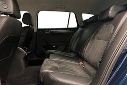 sininen Skoda Superb 2023 kuva 10.