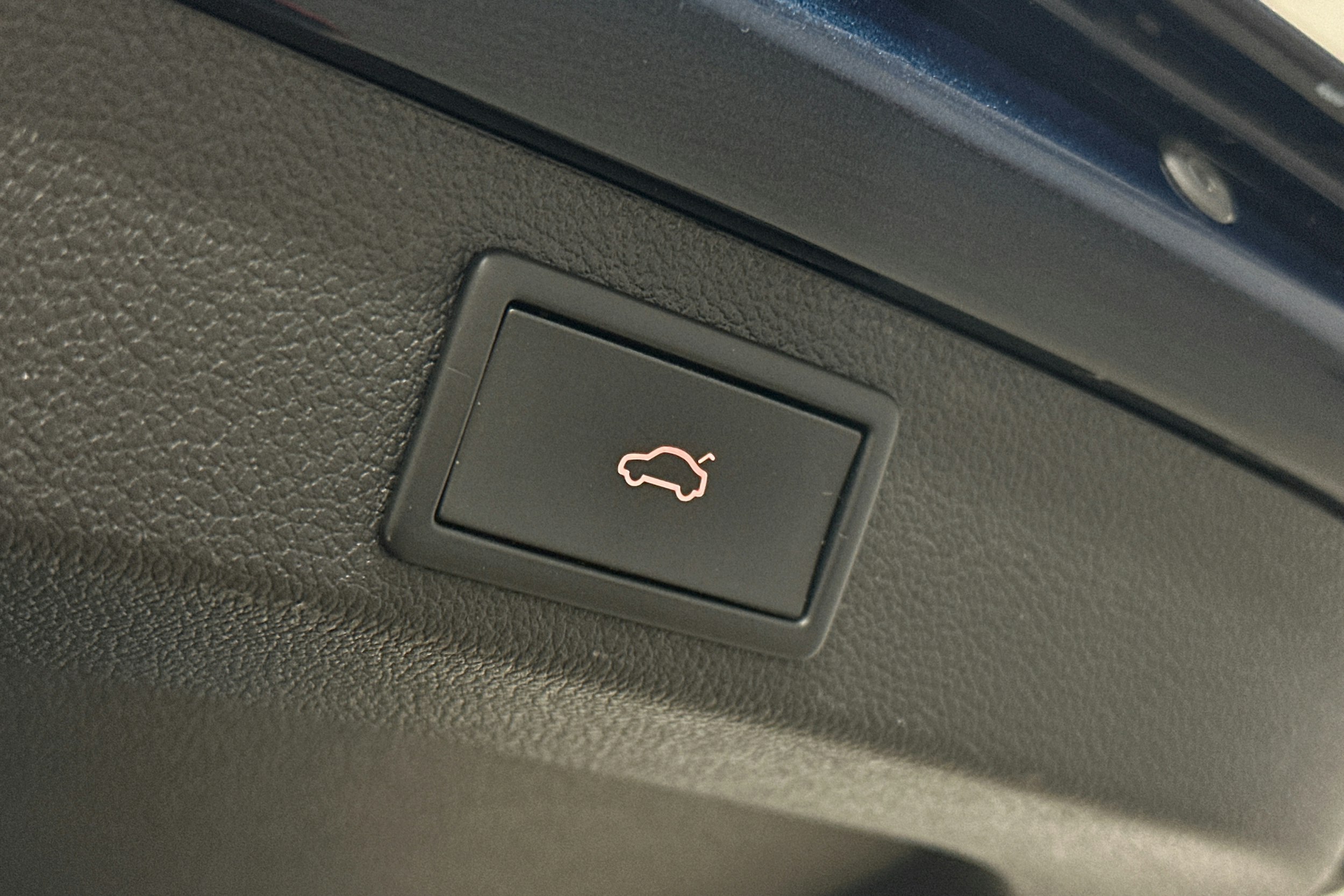 sininen Skoda Superb 2023 kuva 15.