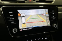 sininen Skoda Superb 2023 kuva 28.