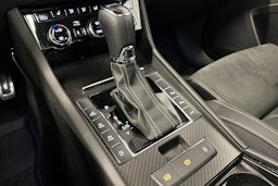 Musta Skoda Superb 2023 kuva 17.