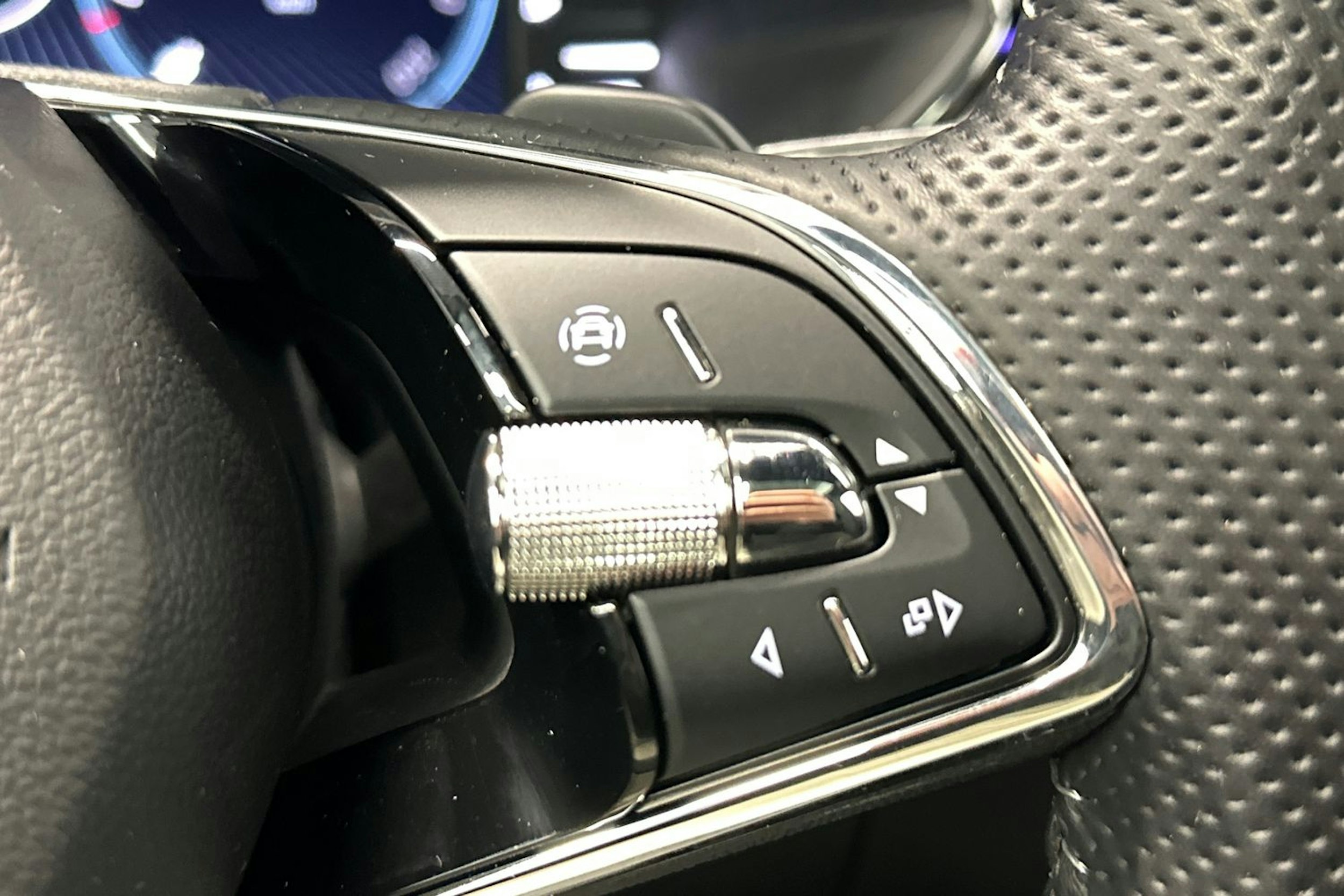 Musta Skoda Superb 2023 kuva 23.