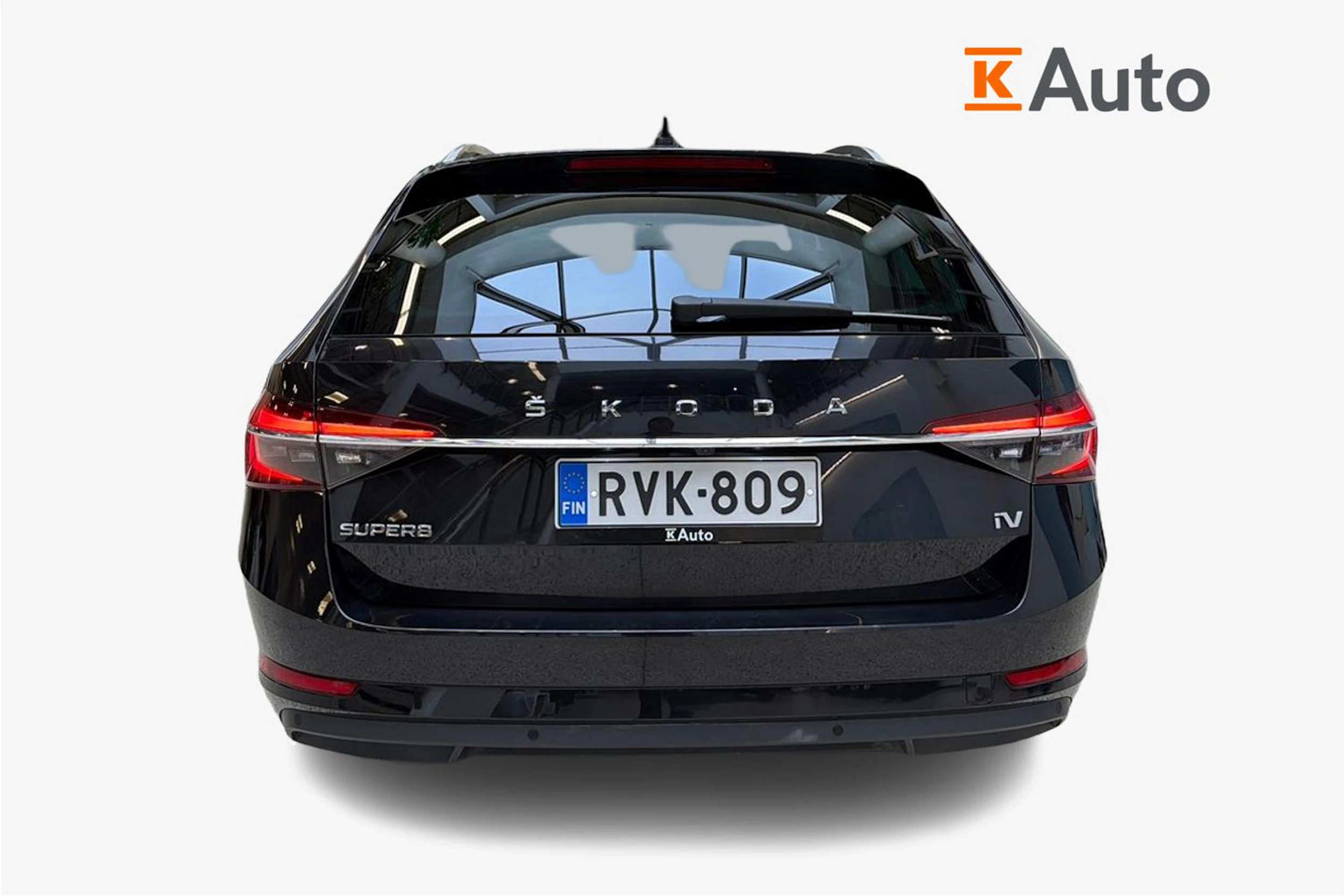met. musta Skoda Superb 2023 kuva 3.
