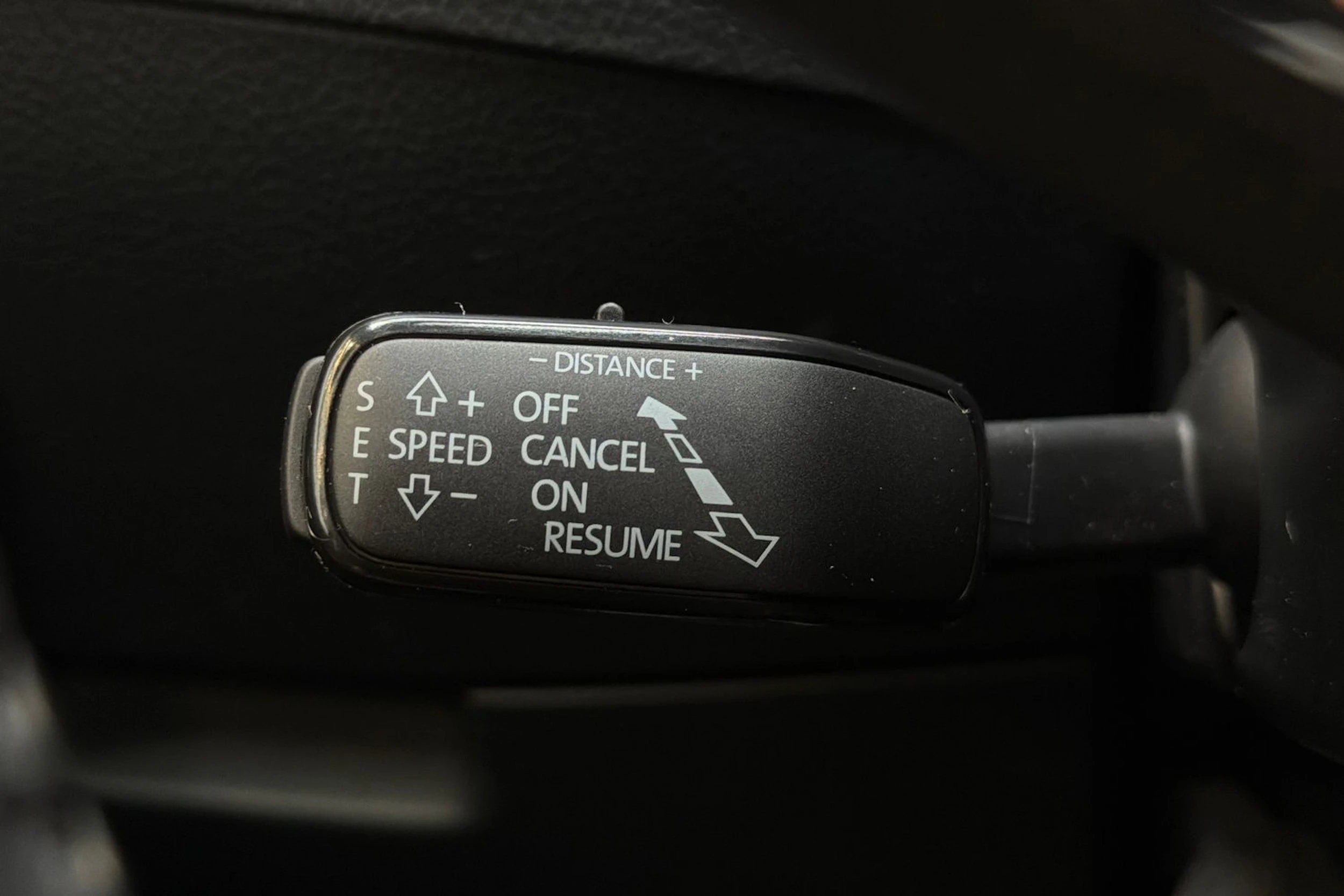 met. musta Skoda Superb 2023 kuva 16.