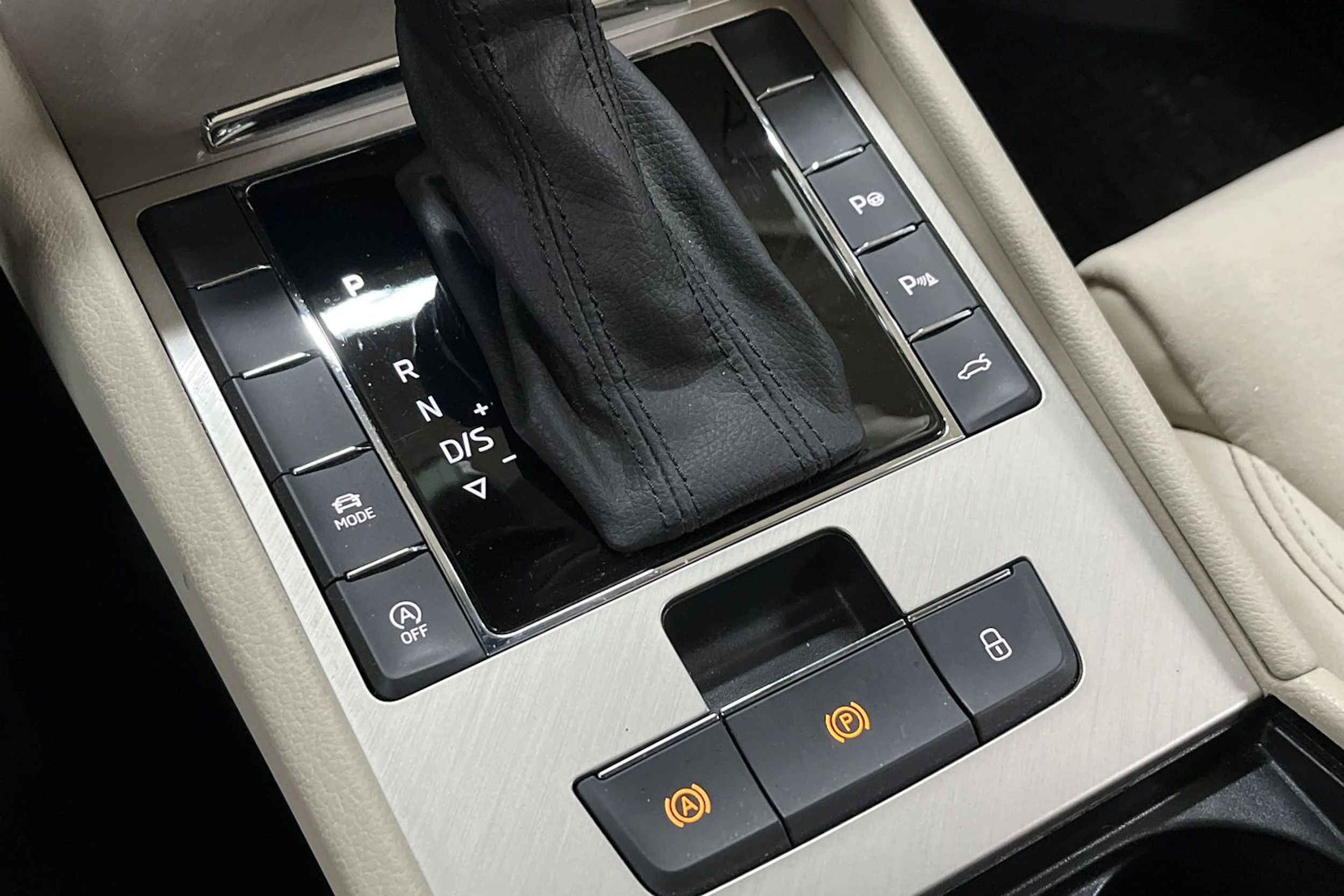 Sininen Skoda Superb 2024 kuva 19.