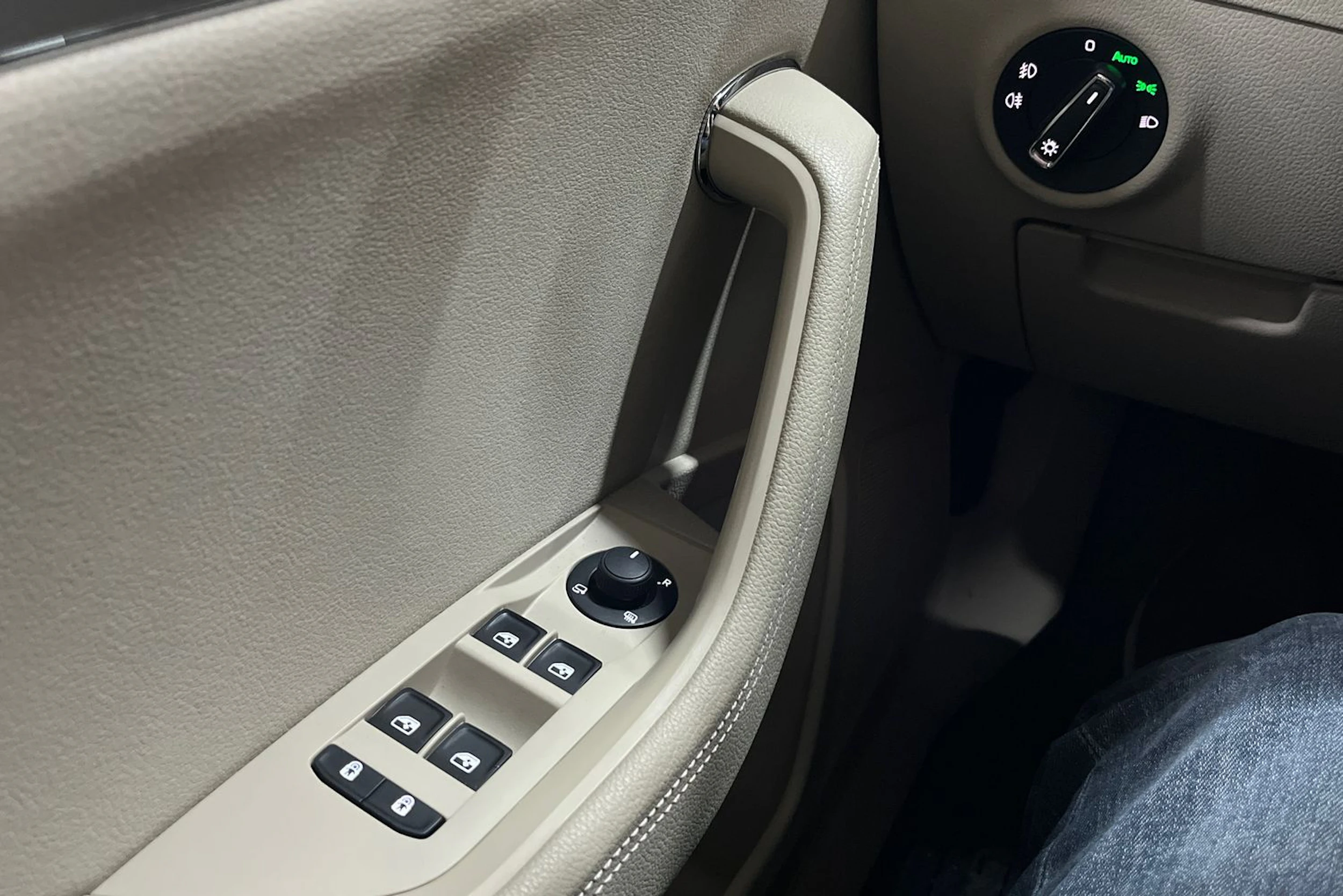 Sininen Skoda Superb 2024 kuva 20.