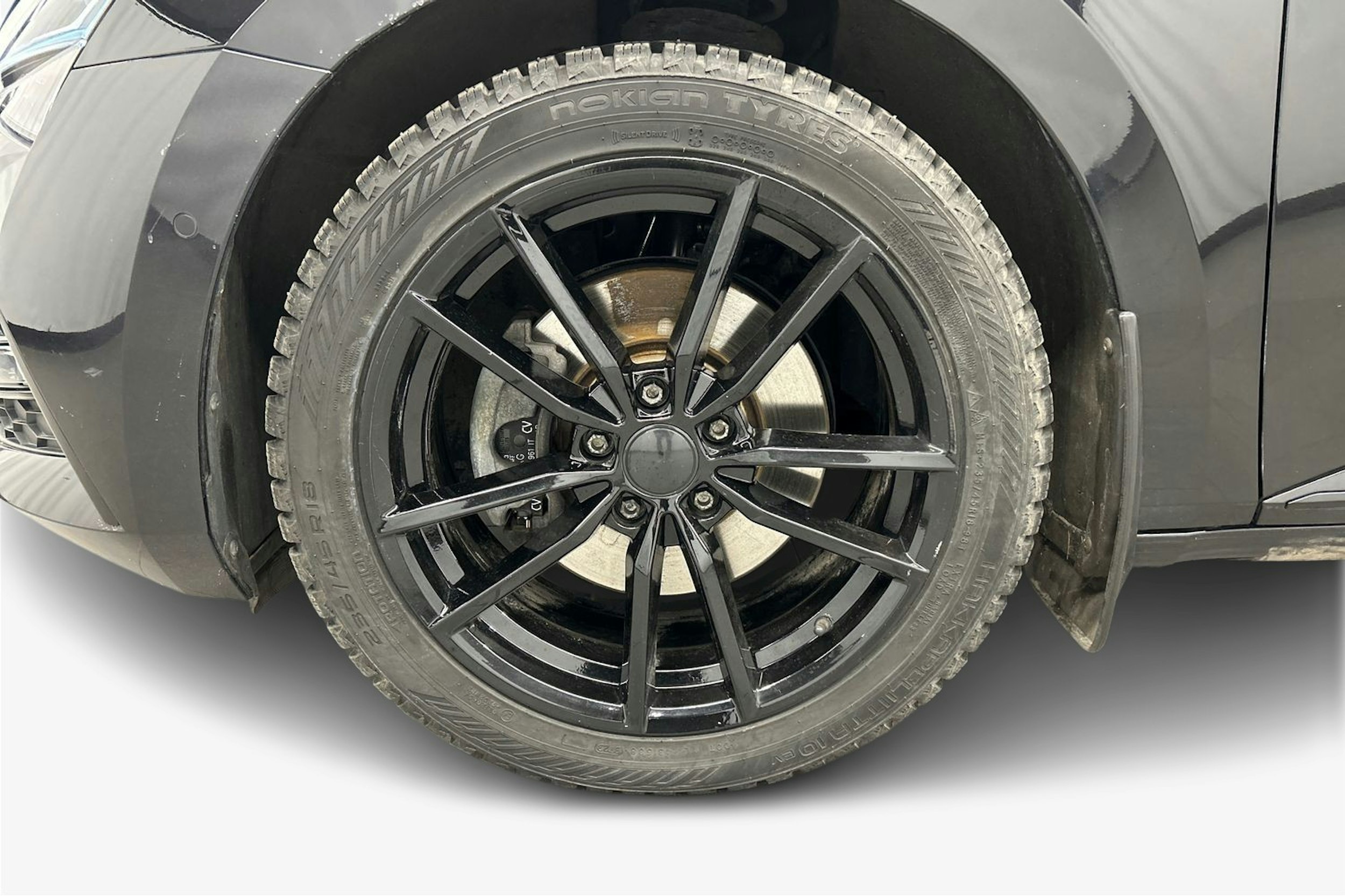 musta Skoda Superb 2024 kuva 11.