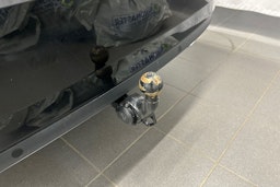 musta Skoda Superb 2024 kuva 17.