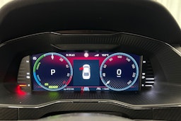 musta Skoda Superb 2024 kuva 23.