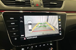 musta Skoda Superb 2024 kuva 27.