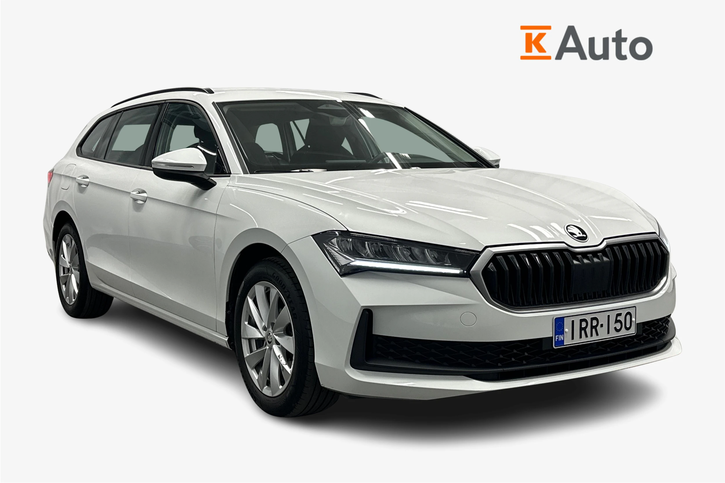 valkoinen Skoda Superb 2024 kuva 1.