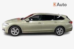 keltainen Skoda Superb 2024 kuva 7.