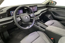 keltainen Skoda Superb 2024 kuva 8.