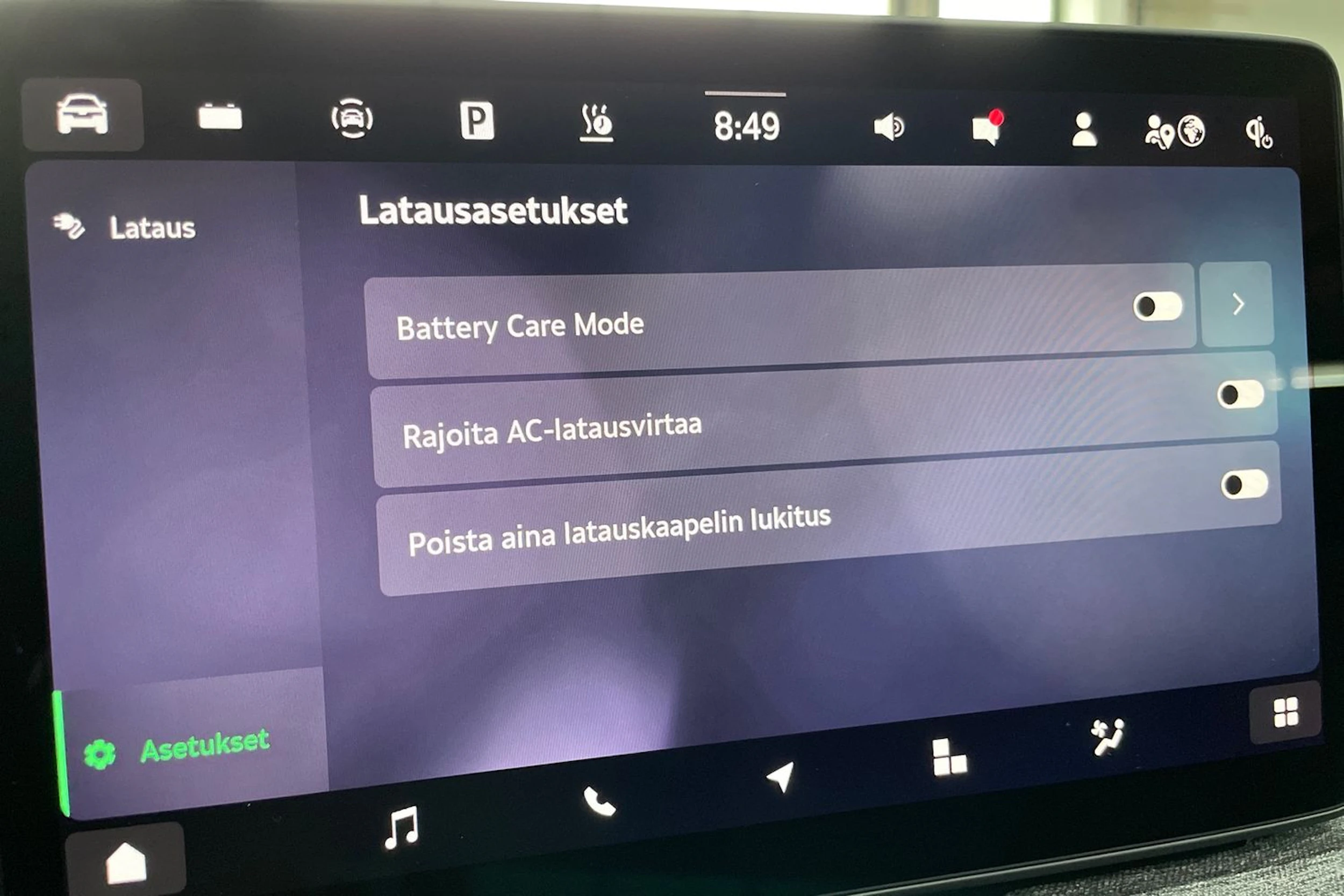 keltainen Skoda Superb 2024 kuva 21.
