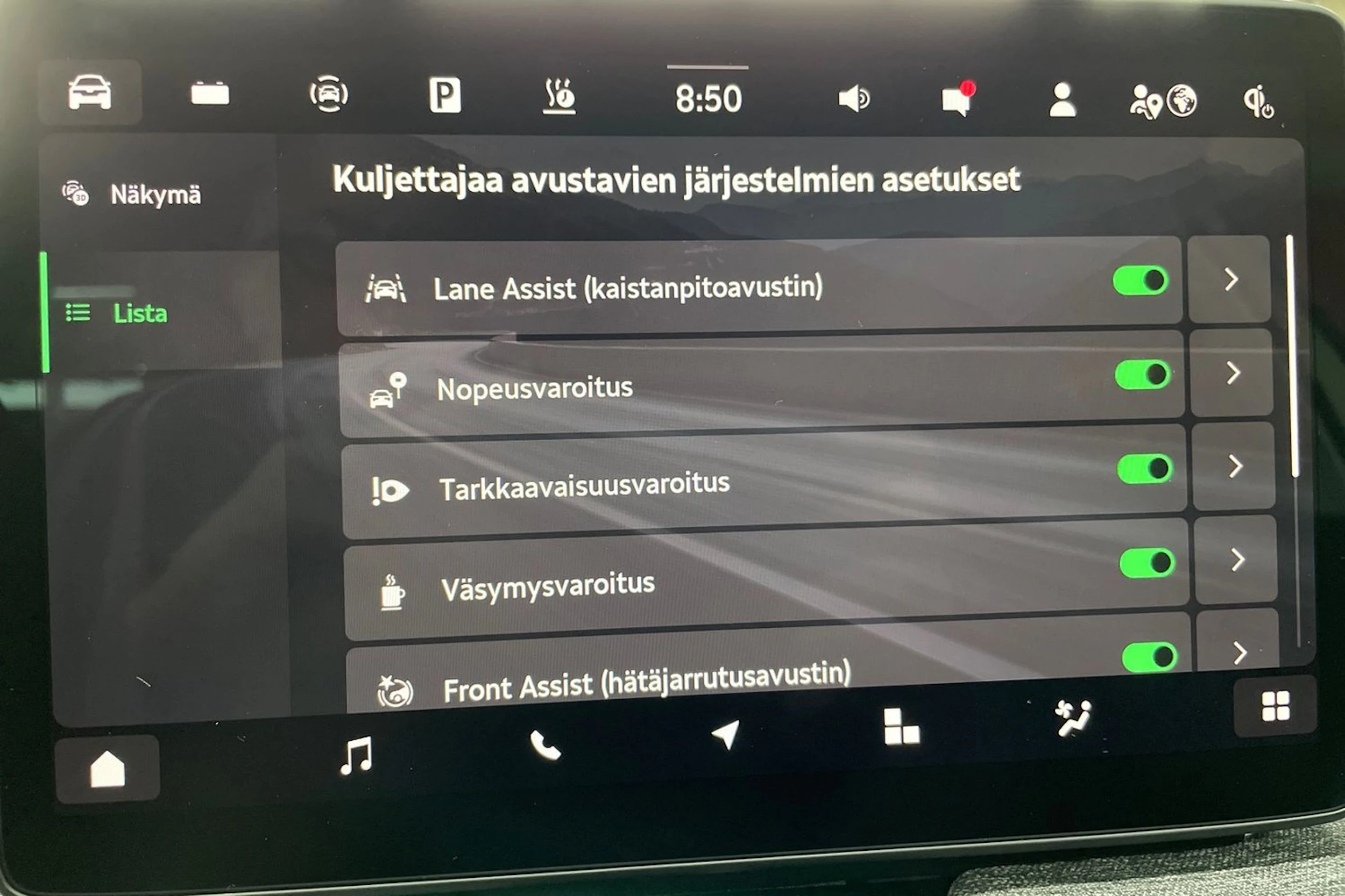 keltainen Skoda Superb 2024 kuva 25.