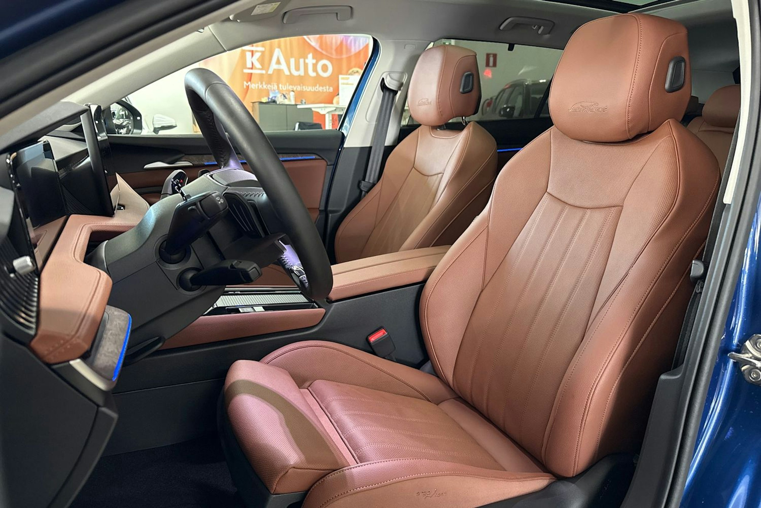 sininen Skoda Superb 2024 kuva 20.