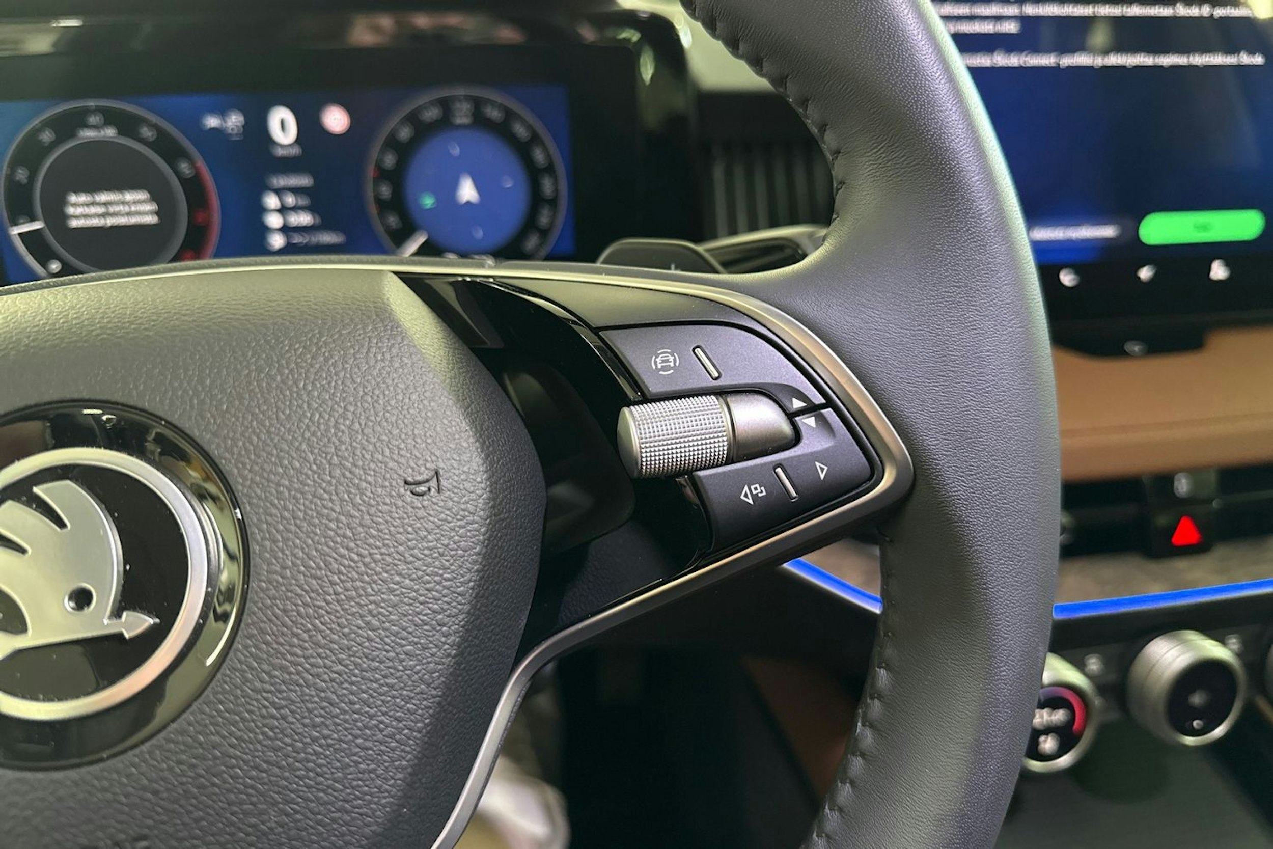 sininen Skoda Superb 2024 kuva 23.