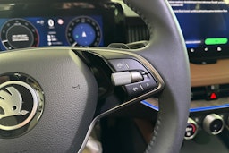 sininen Skoda Superb 2024 kuva 23.