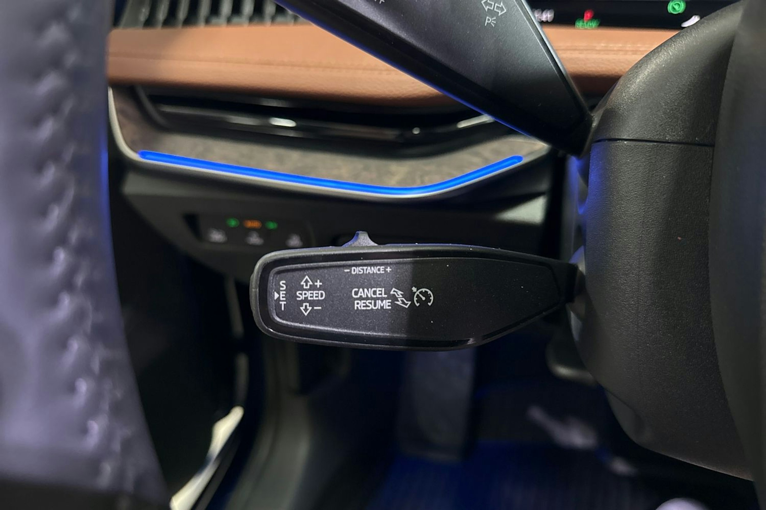 sininen Skoda Superb 2024 kuva 25.