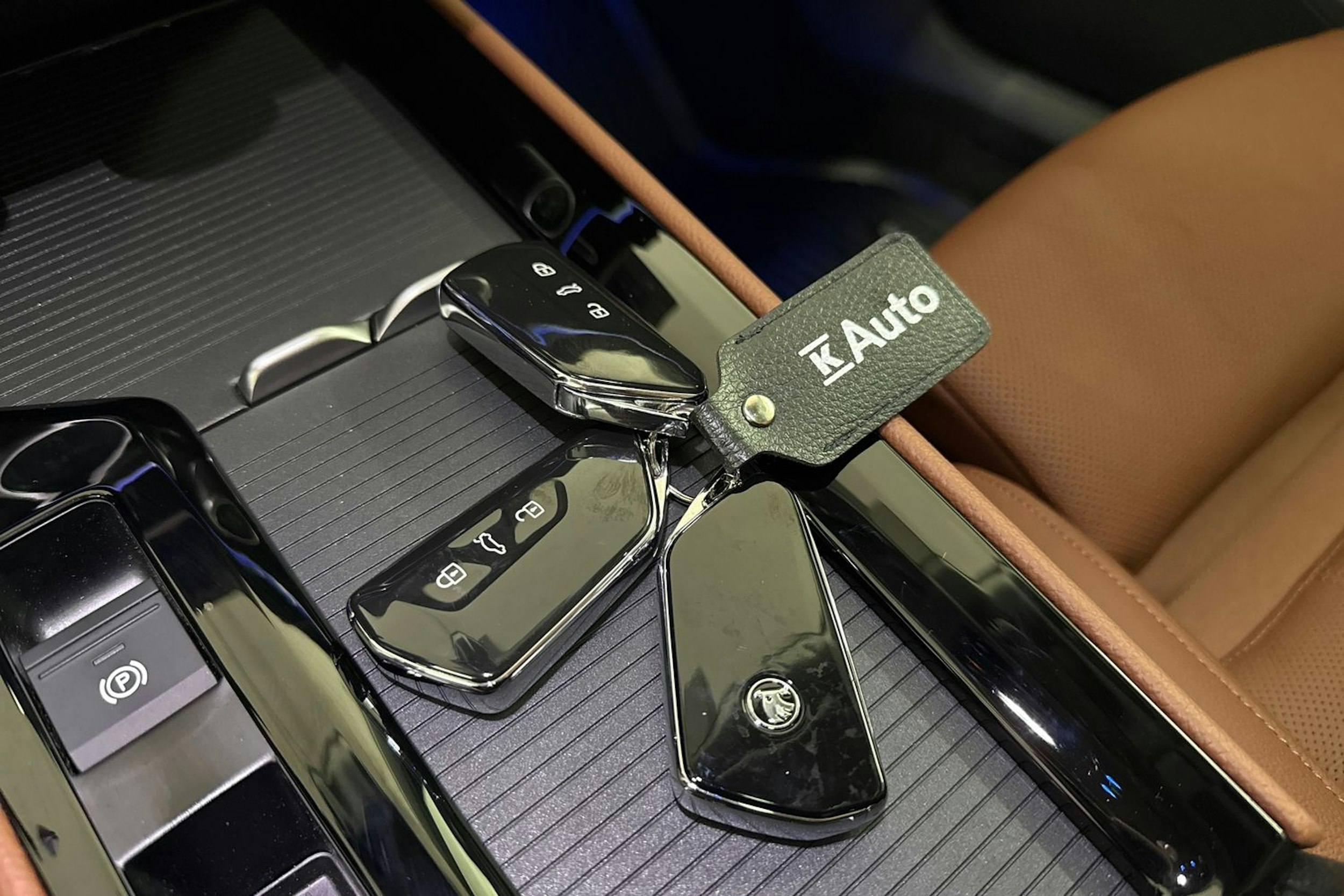 sininen Skoda Superb 2024 kuva 36.