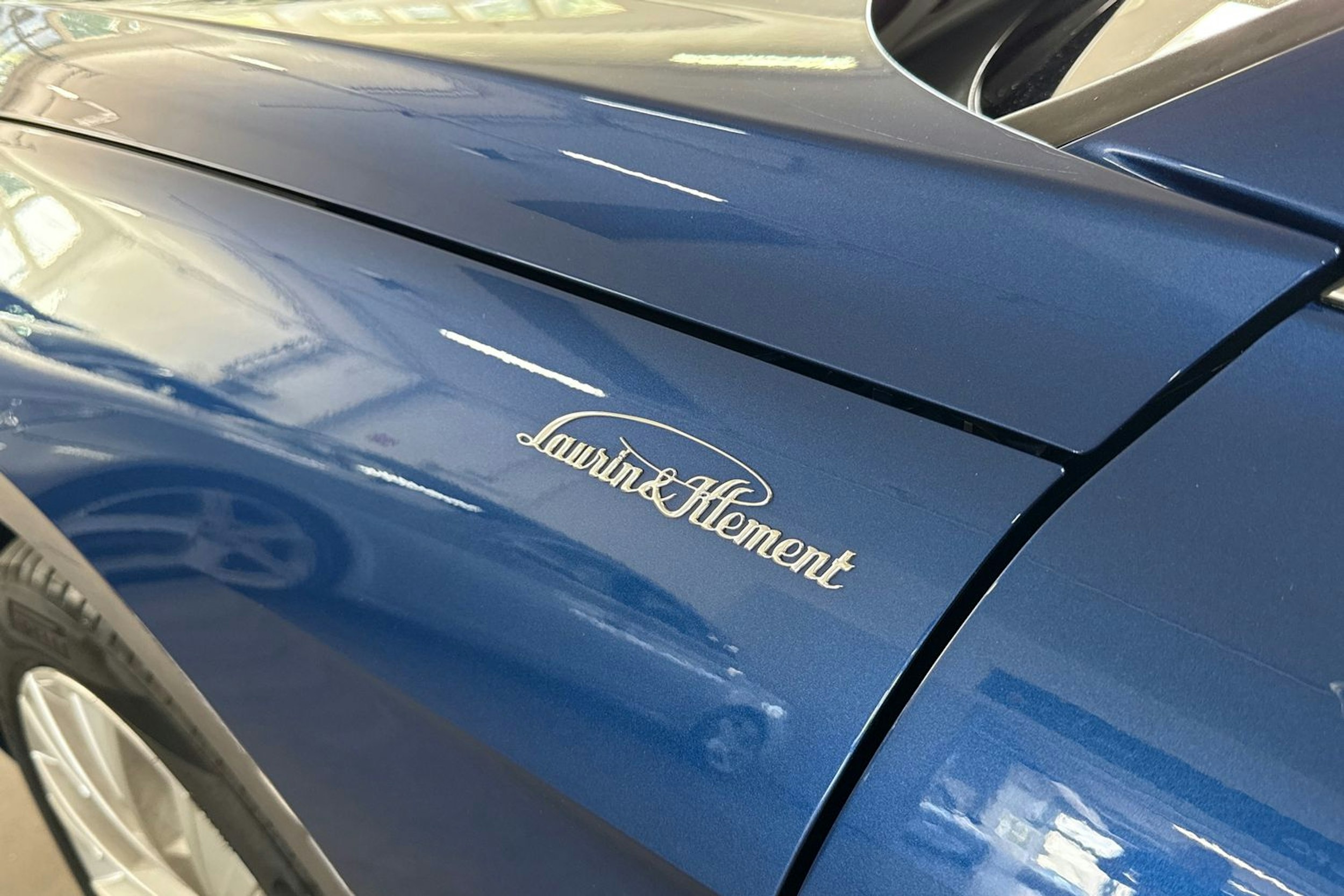 sininen Skoda Superb 2024 kuva 39.