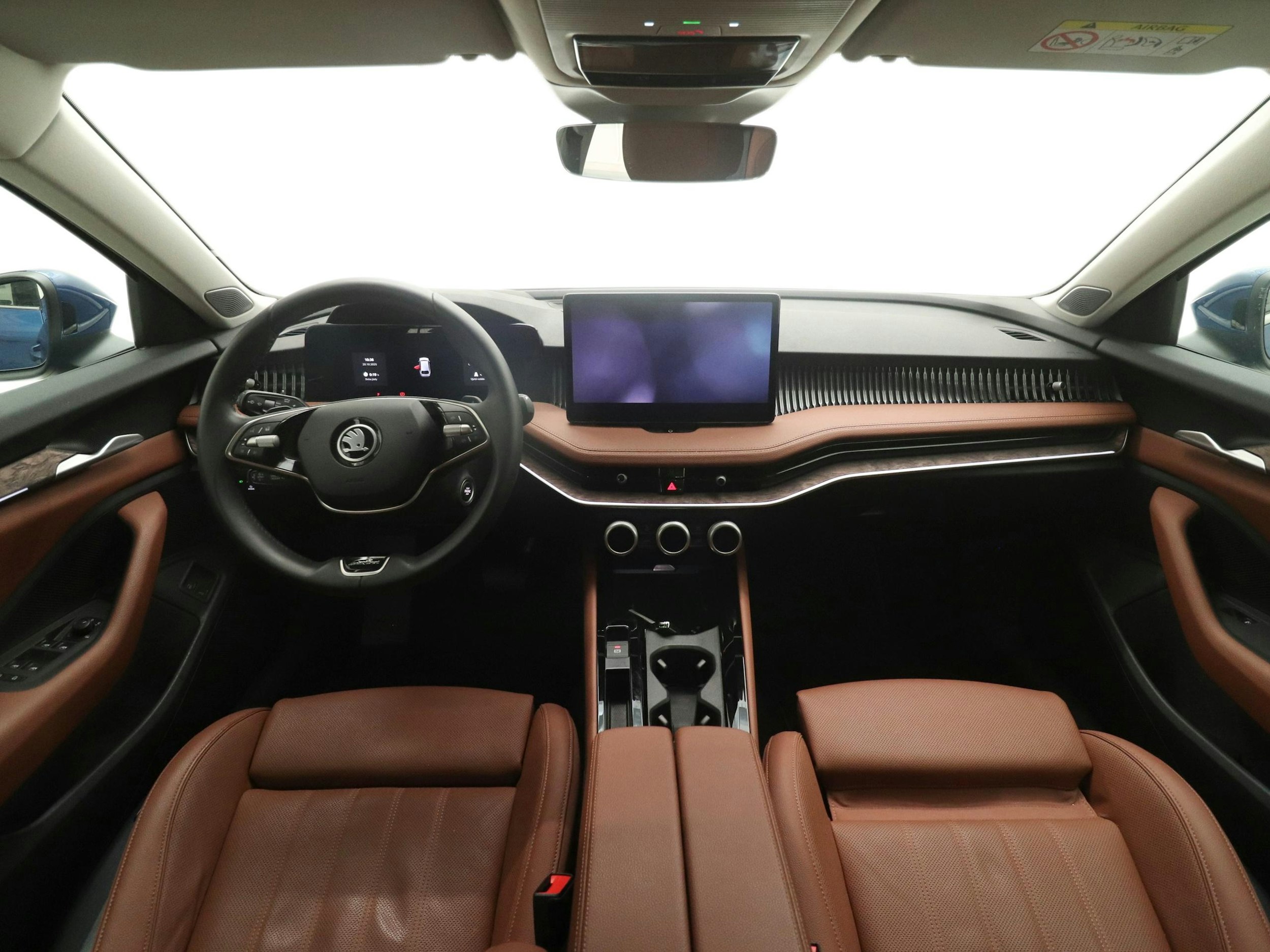 sininen Skoda Superb 2025 kuva 3.