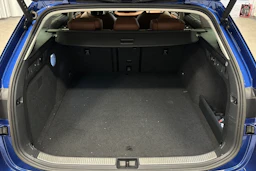 sininen Skoda Superb 2025 kuva 11.