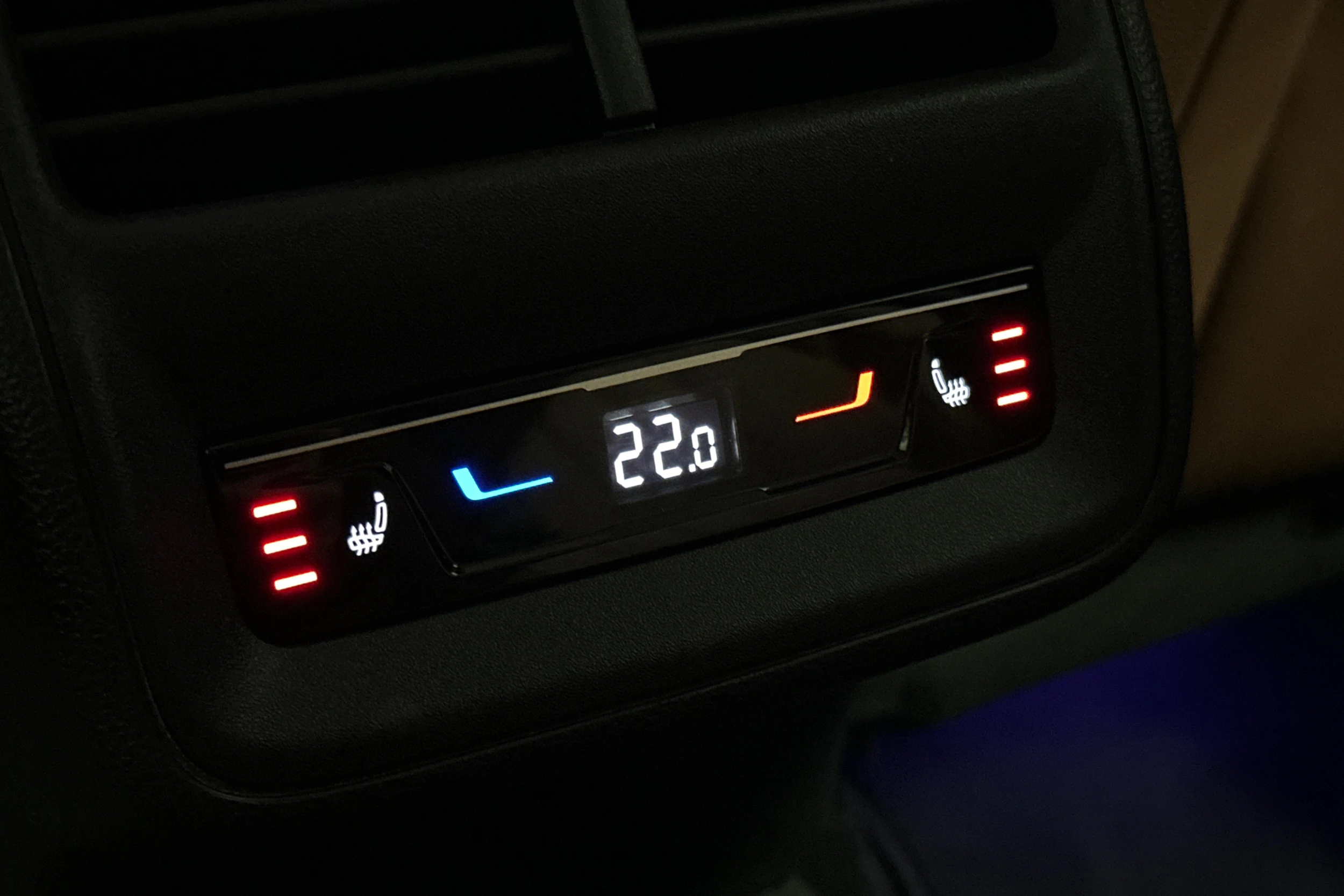 sininen Skoda Superb 2025 kuva 15.