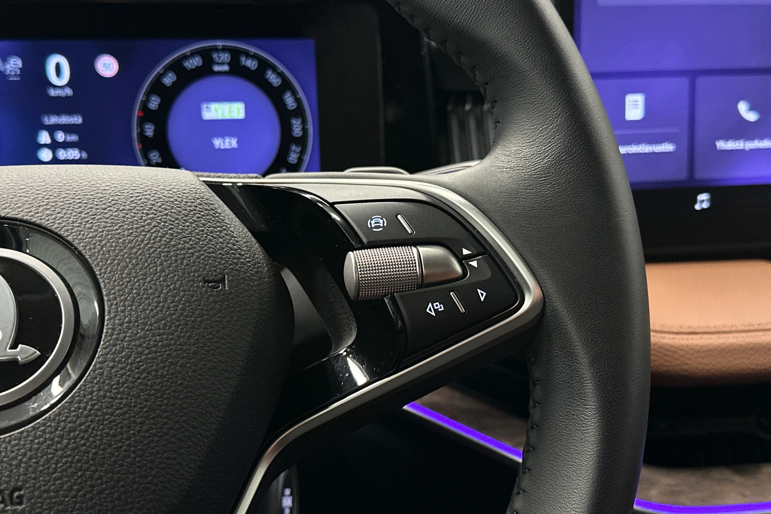 sininen Skoda Superb 2025 kuva 22.