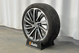 sininen Skoda Superb 2025 kuva 10.